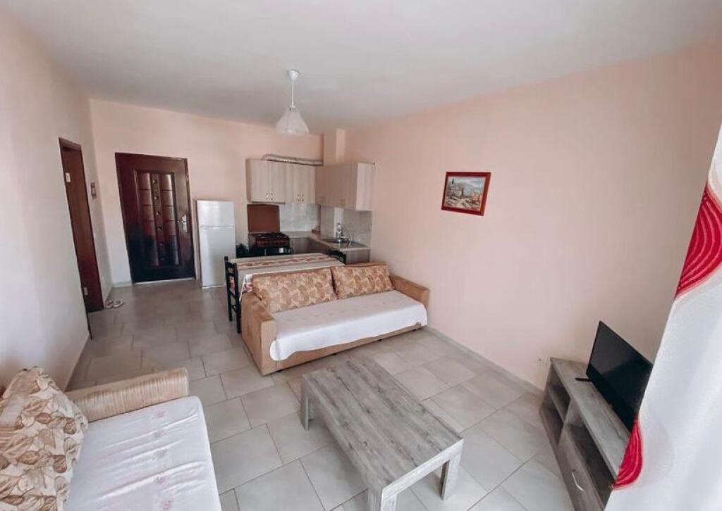 Jepet me Qera Apartament 1+1 Sarande