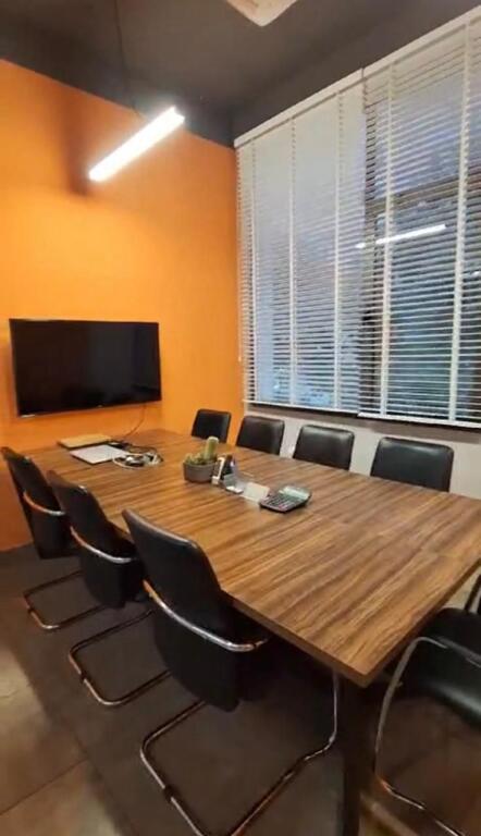 Office Rental Division - Myslym Shyre.