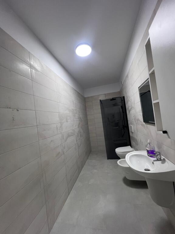 Univers City , Jepet apartament 2+1+2wc per qera