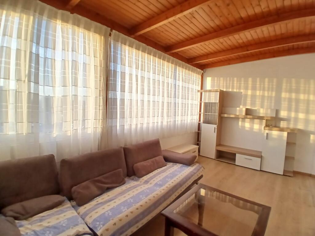 Jepet Me Qera Apartament 2+1+1 Ballkon