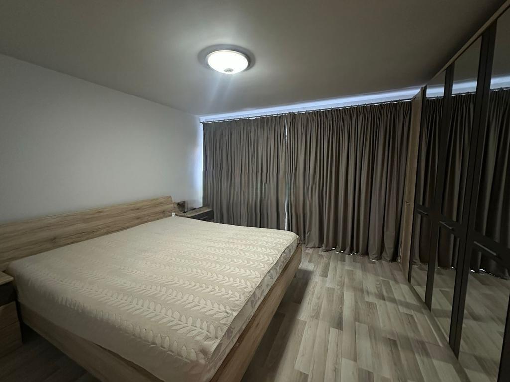 Shitet apartament 2+ 1 te Mbi kalimi i Komunes se Parisit 160,000 €