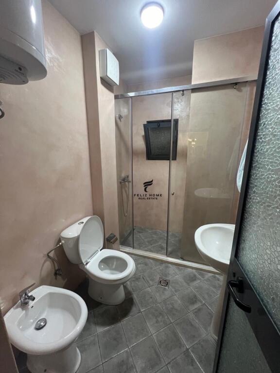 Affitto 2+1 Pazari i Ri