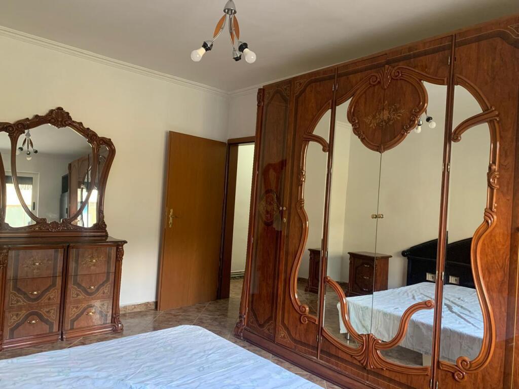 Jepet me qera apartament 1+1 | Kombinat