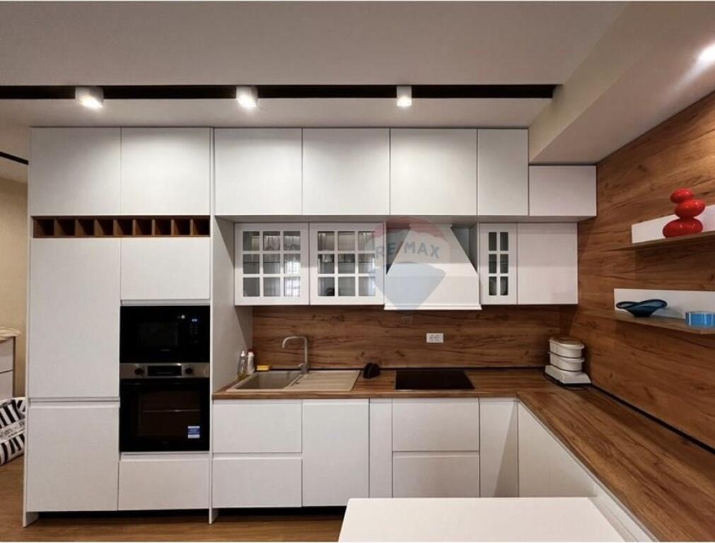 Apartment 2+1+2 For Rent - Qemal Stafa Street
