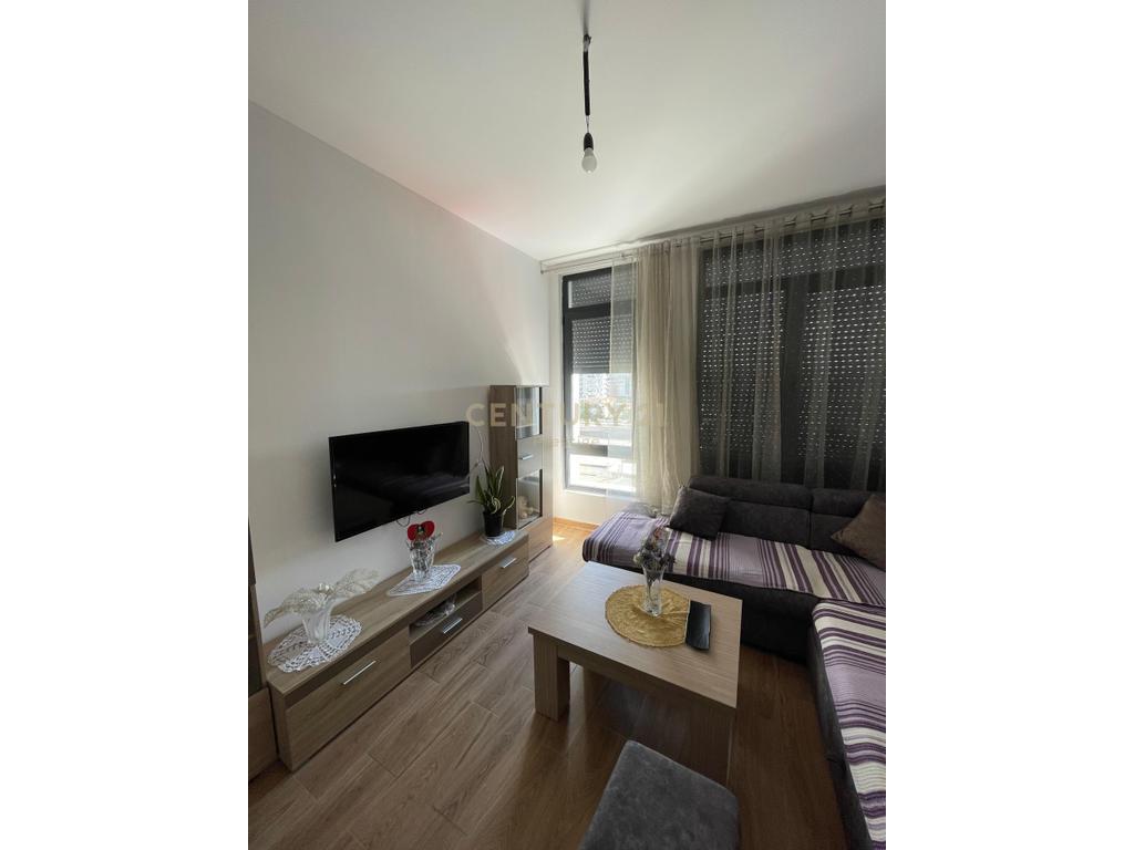 APPARTAMENTO TIPOLOGIA 2+1 IN AFFITTO, VICINO ALL'EX DOGANA, TIRANA!