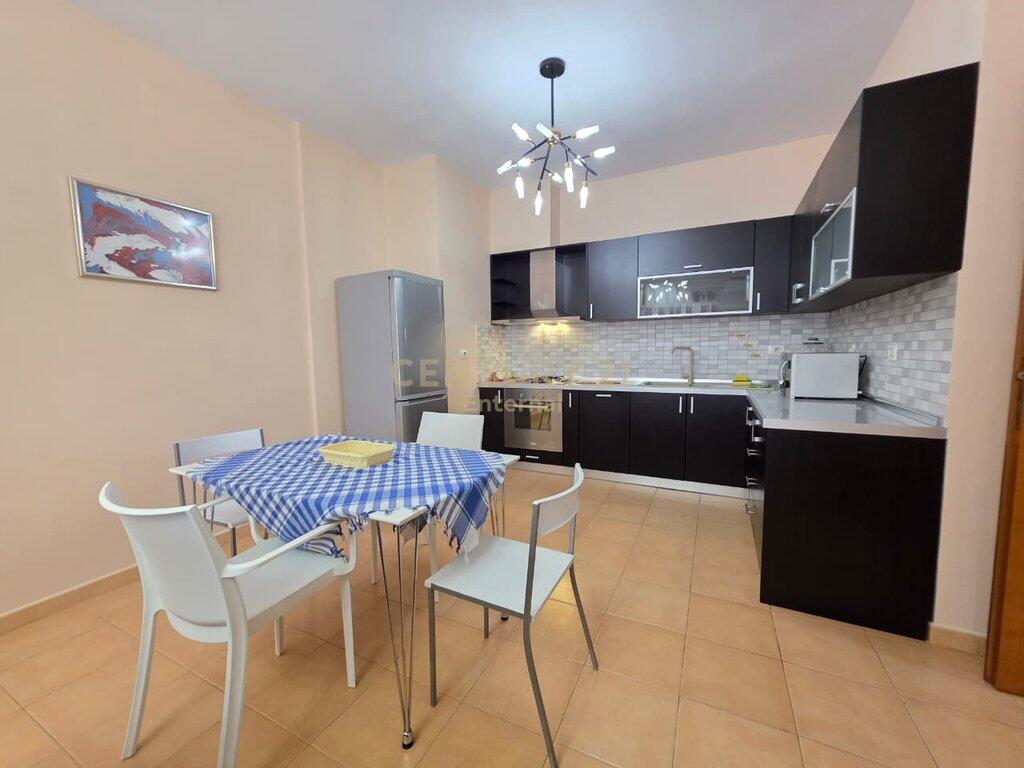 Apartament 2+1 per Qira