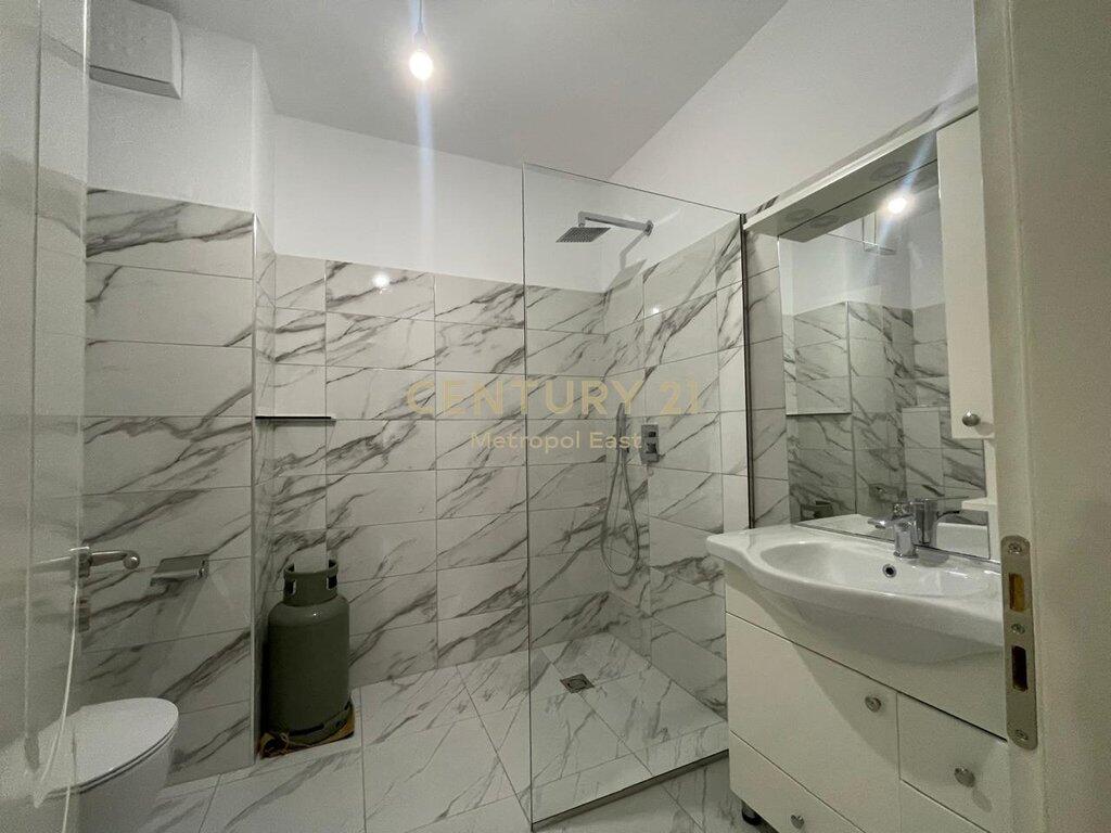 JEPET ME QIRA APARTAMENT 3+1 I MOBILUAR, NE ZONEN E FRESKUT