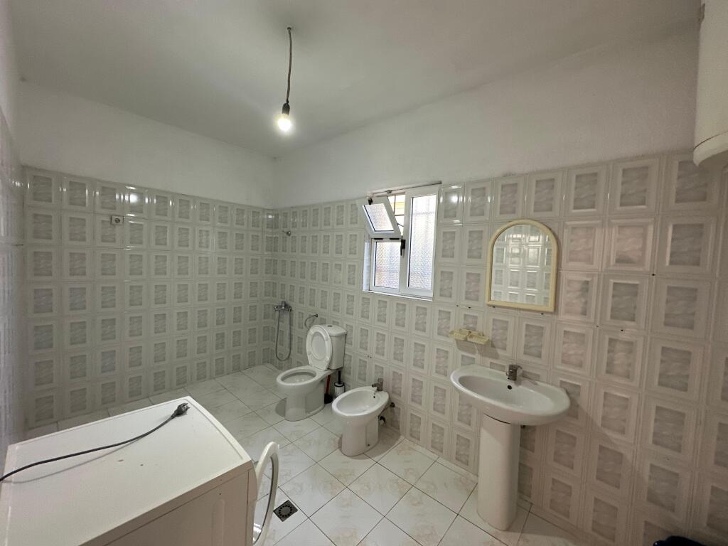 🏡Casa privata in affitto 2+1 📍 Zona: 5 Maji, vicino al caffè Deta
