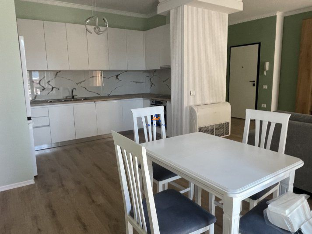 AFFITTASI APPARTAMENTO 2+1+2+BALCONE+POSTO AUTO "VIA ARBEN BROCI, MYSLYM SHYR" 1150 EURO