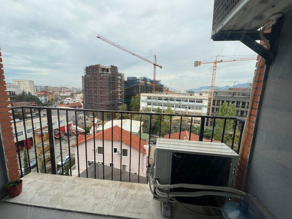 Shitet, Apartament 3+1+2, 21 Dhjetori, Tiranë