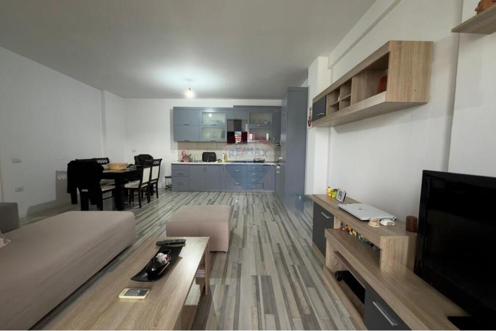 Ne shitje apartament 2+1 Yzberish!