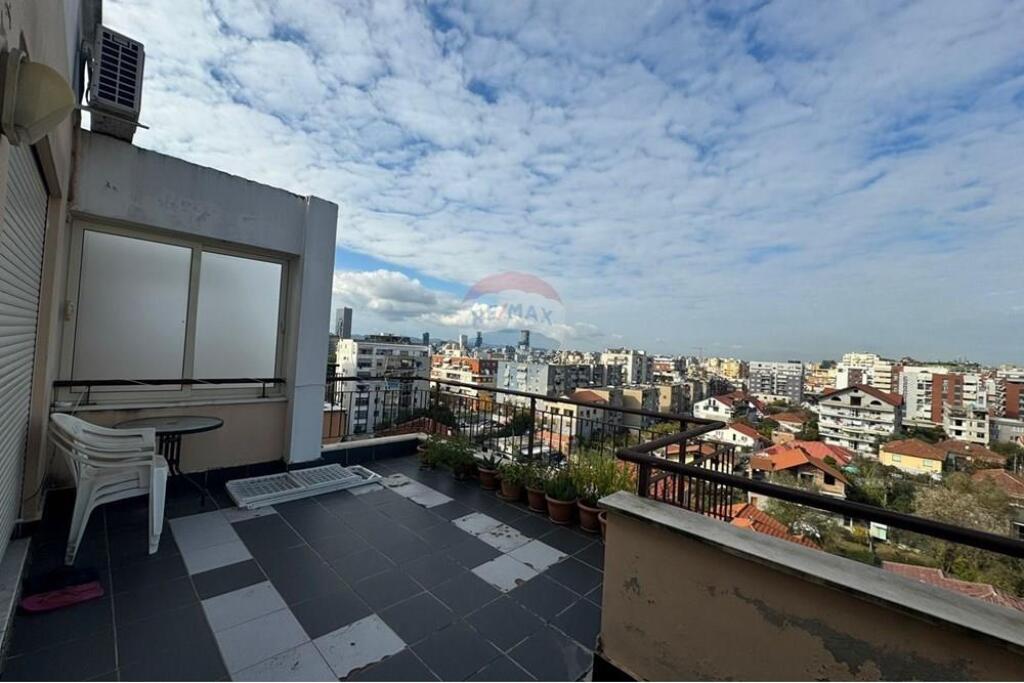 APARTAMENT 2+1+2 + VERANDE ME SUPER PAMJE