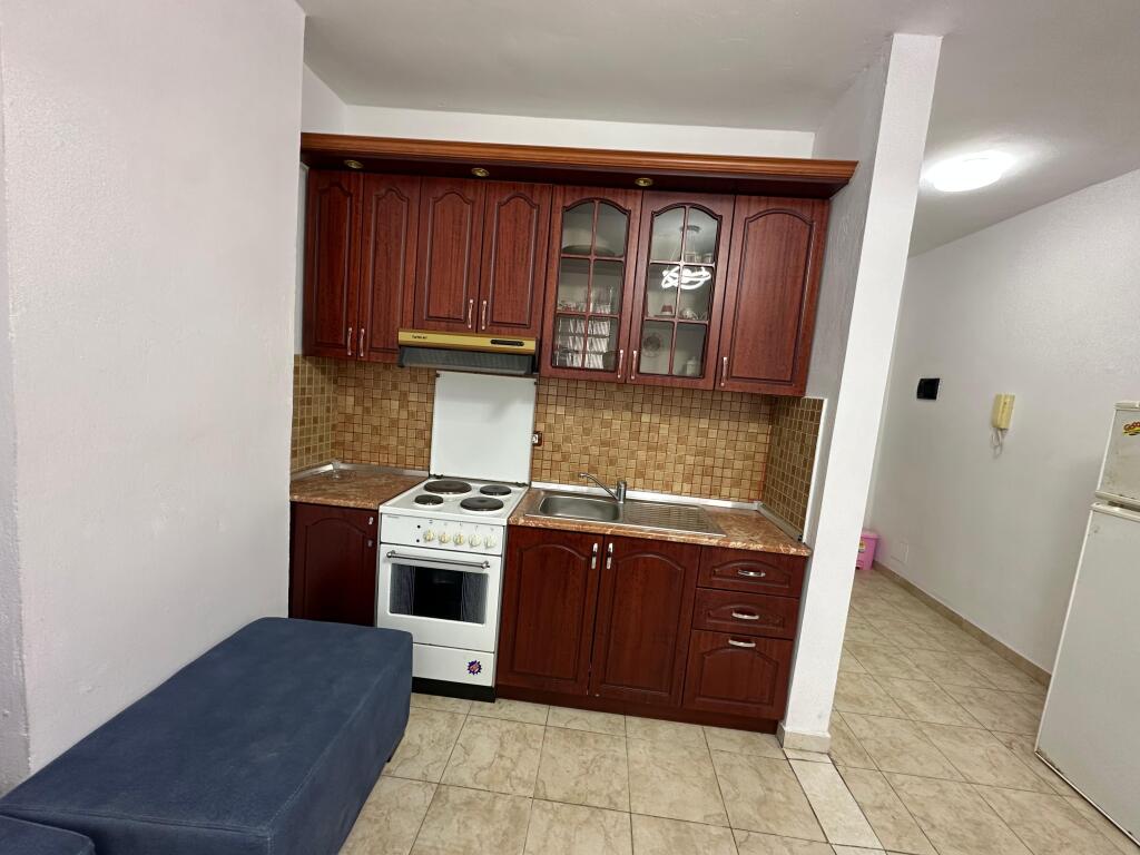 Shitet apartament 1+1, ne plazh iliria