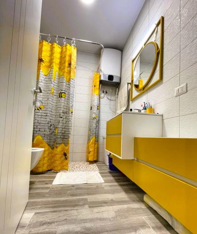 Appartamento 2+1+2 a Tower Bridge 3 in Rruga e Dibres