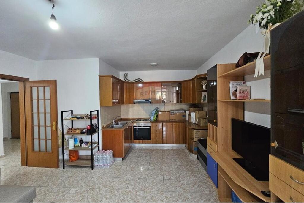 Apartament 1+1 per qira tek Rruga e Bogdaneve!