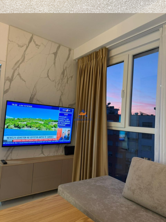 JEPET APARTAMENT ME QERA 1+1+BALLKON "PRANE RRETHIT,UNAZA E RE"550 EURO