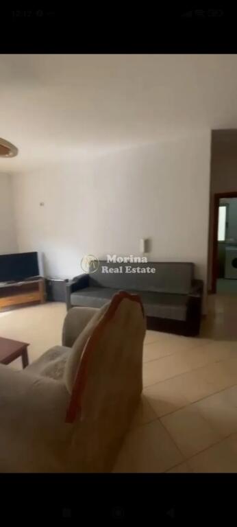 Affitto, Appartamento 1+1, presso Komuna e Parisit, 400 euro/mese