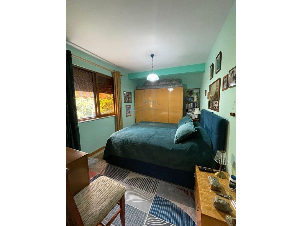 Shitet Apartament 3+1+2, 21 Dhjetori