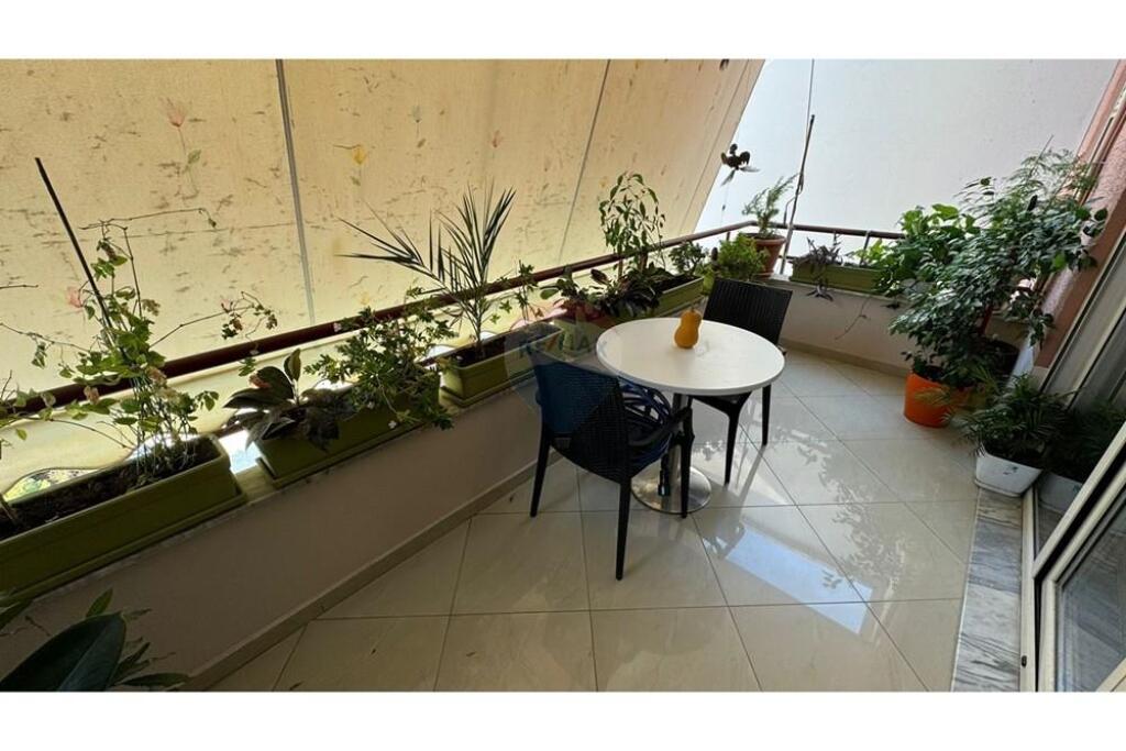 Apartament 2+1+2 ne shitje ne Don Bosko