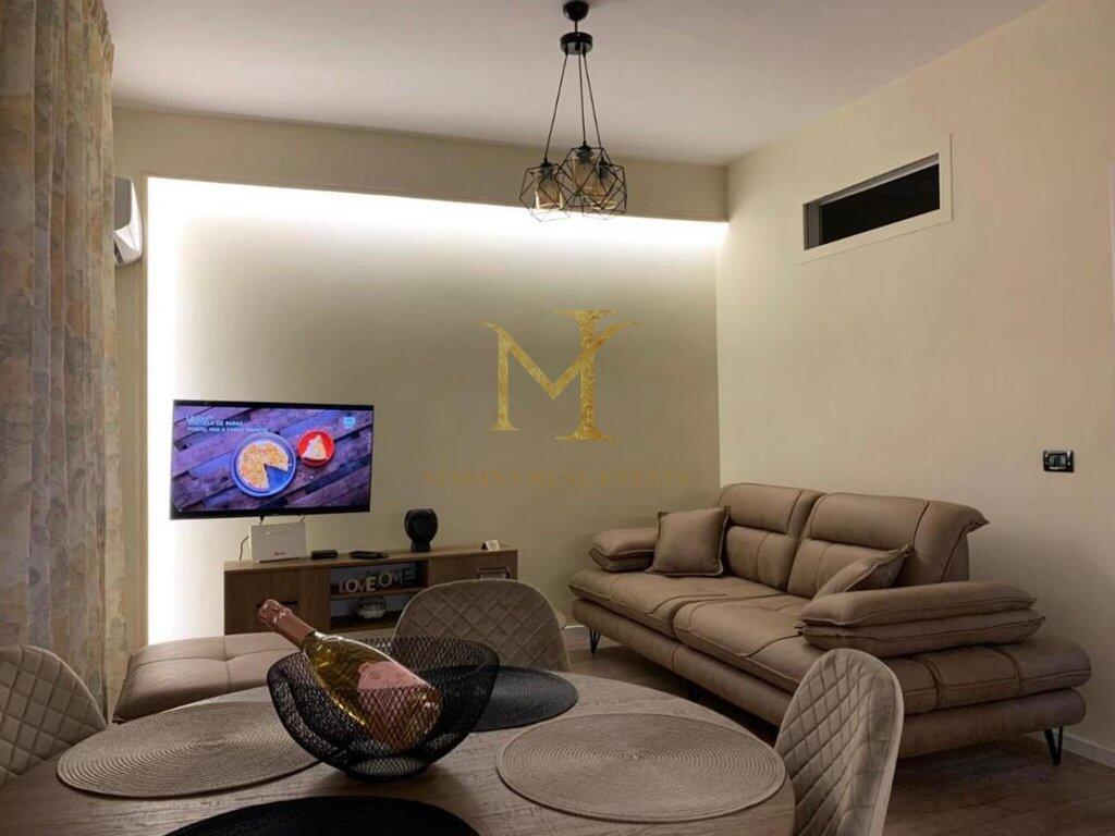 JEPET ME QERA APARTAMENT 2+1 TEK GJYKATA NE DURRES !