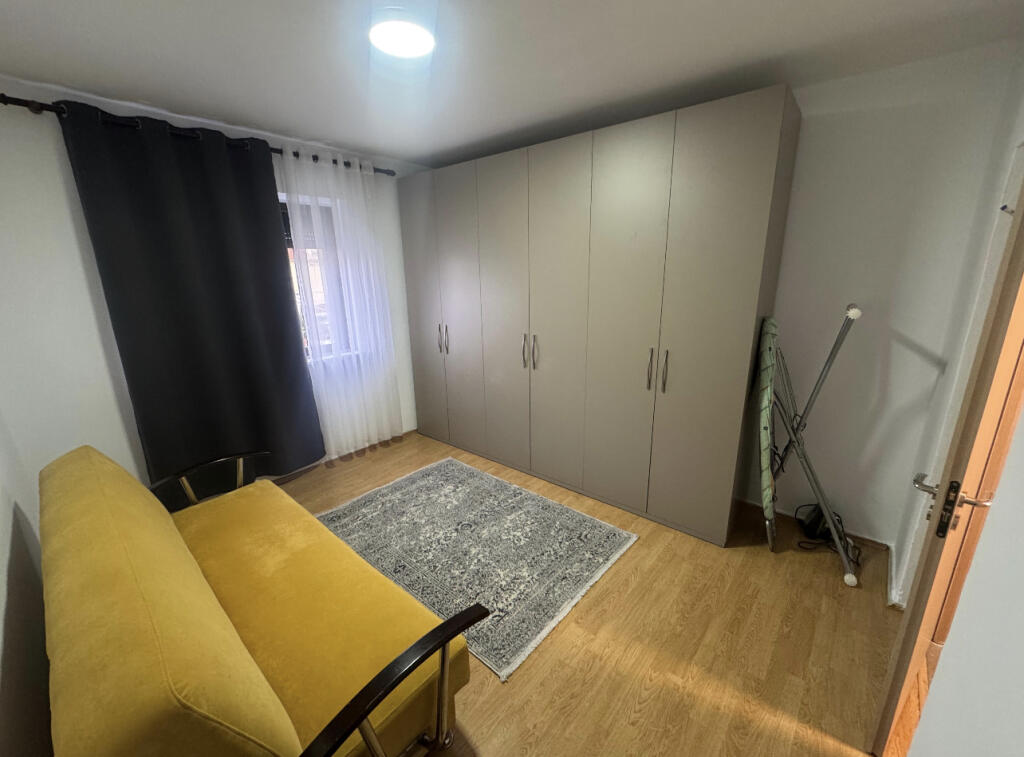 📣 RENT Apartment 2+1 📍 Xhamllik, Near "Rosman Lala" 💶 Price 50,000 Leke/Month ✨