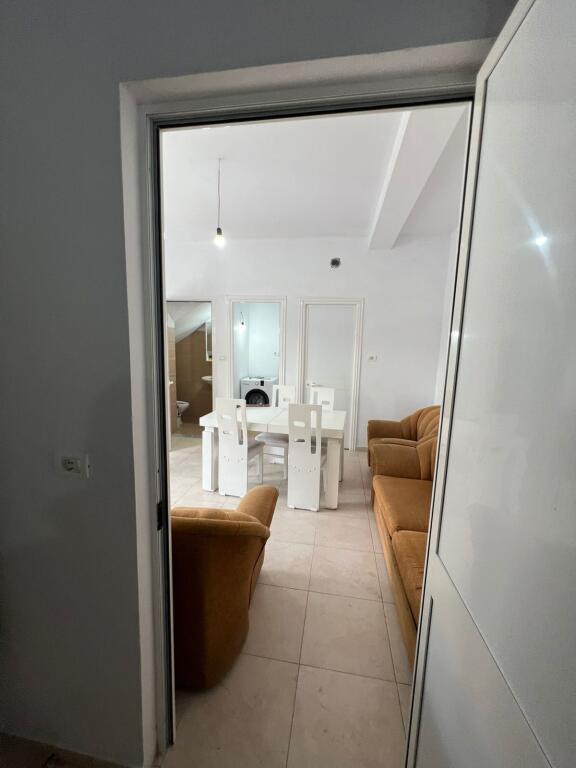 APARTAMENT ME QERA 1+1