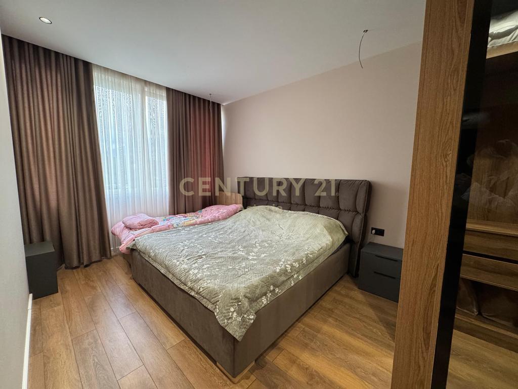 APARTAMENT MODERN 2+1+2 NE ZONEN E FRESKUT. 180,000 €