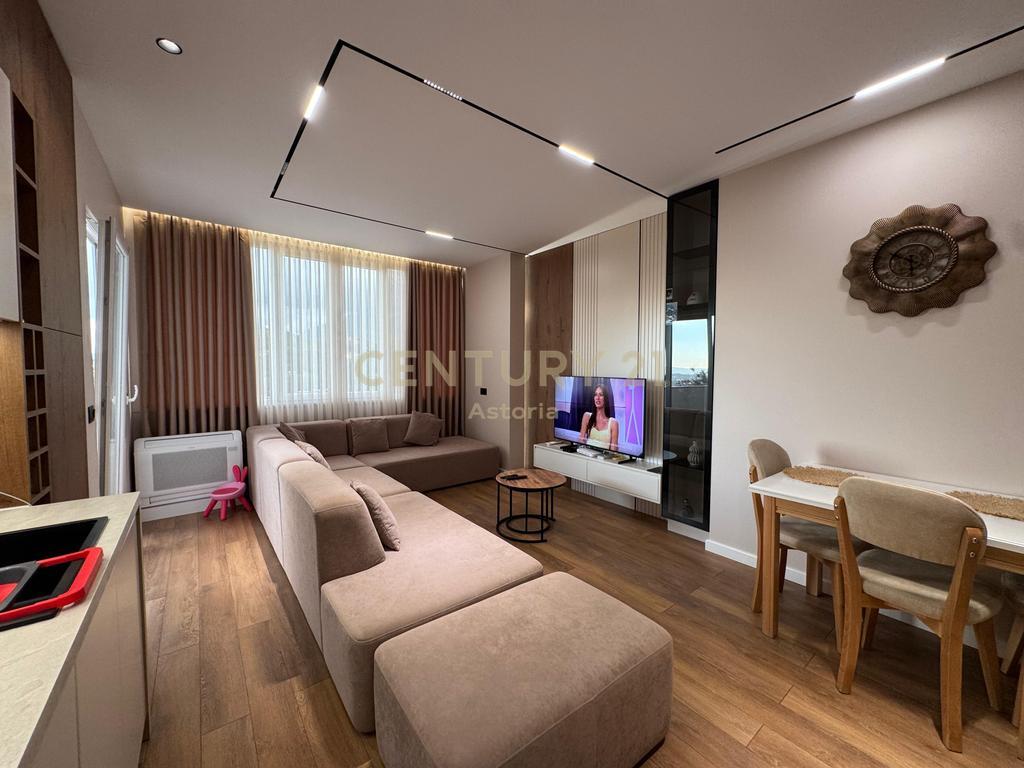 APARTAMENT MODERN 2+1+2 NE ZONEN E FRESKUT. 180,000 €