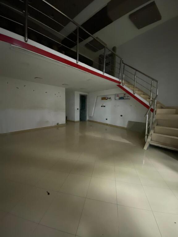 📢 Shop for Rent – Astir 🏢