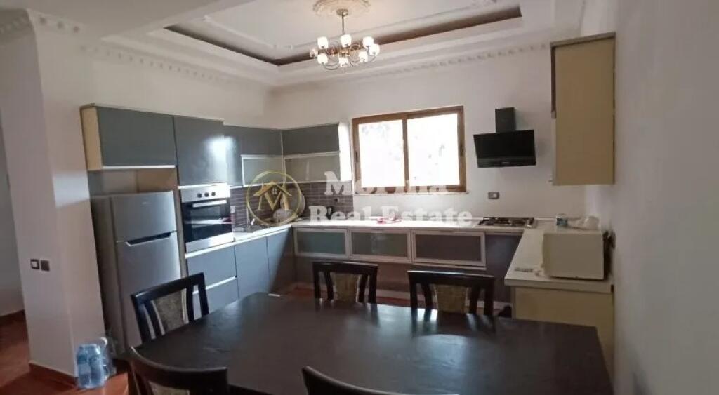 Qera Hyrje Private 3+1+2+Parkim, Ali Demi-Poligrafiku , 500 Euro/Muaj