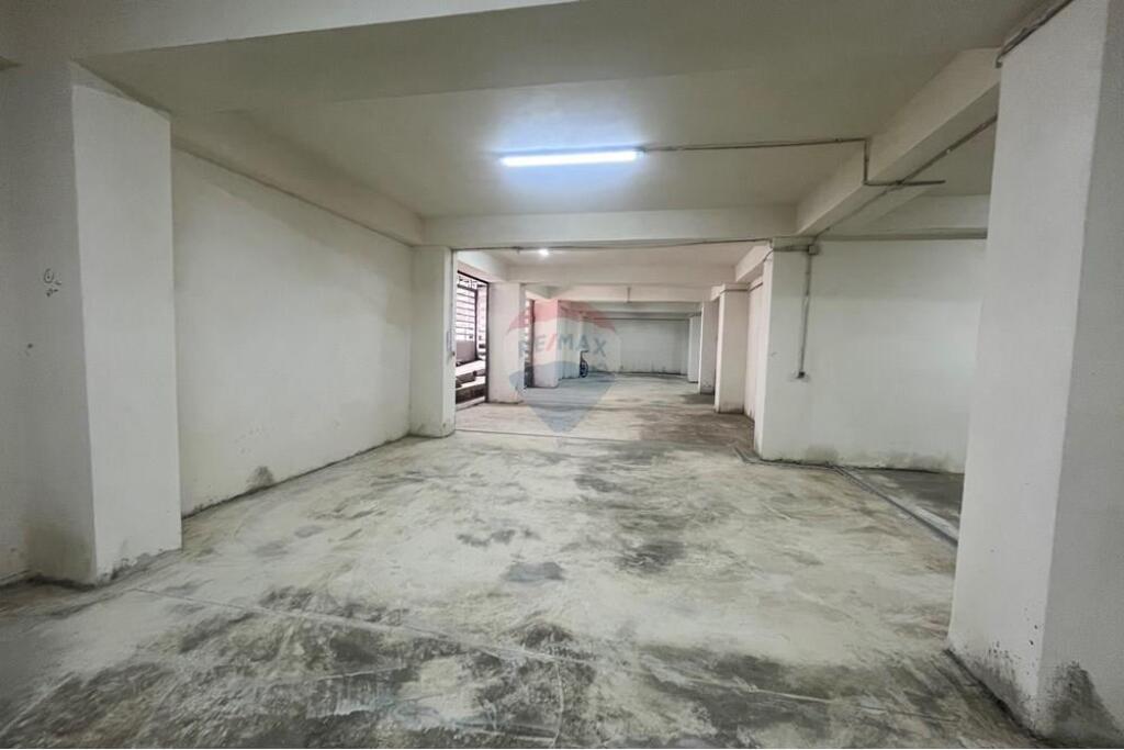 Warehouse/Storage - For Sale - Vasil Shanto, Tirana