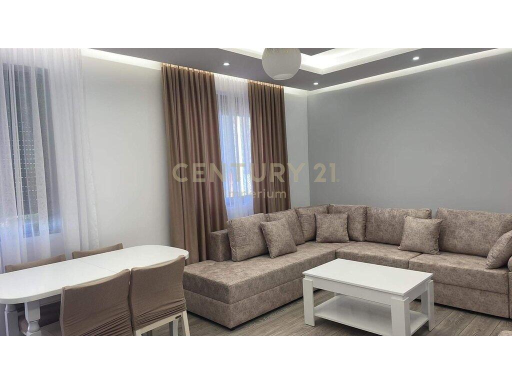 Apartament 1+1 për Qira në Golem 600 € /Muaj