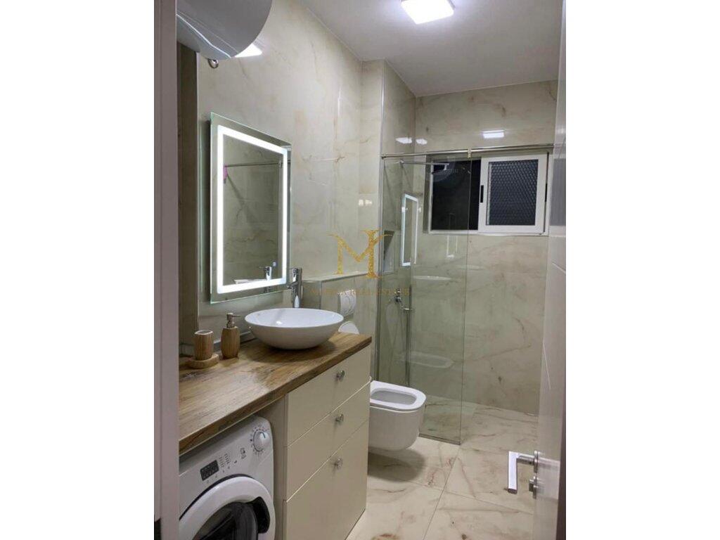 JEPET ME QERA APARTAMENT 2+1 TEK GJYKATA NE DURRES !