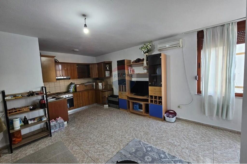 Apartament 1+1 per qira tek Rruga e Bogdaneve!