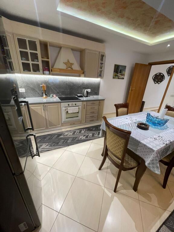 Apartament 2+1 në Shitje Përballë Stadiumit “Air Albania”