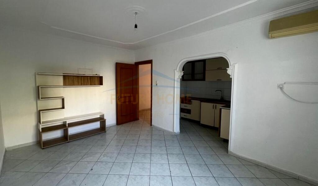 Shitje, Apartament 1+1, prane Nisherakut