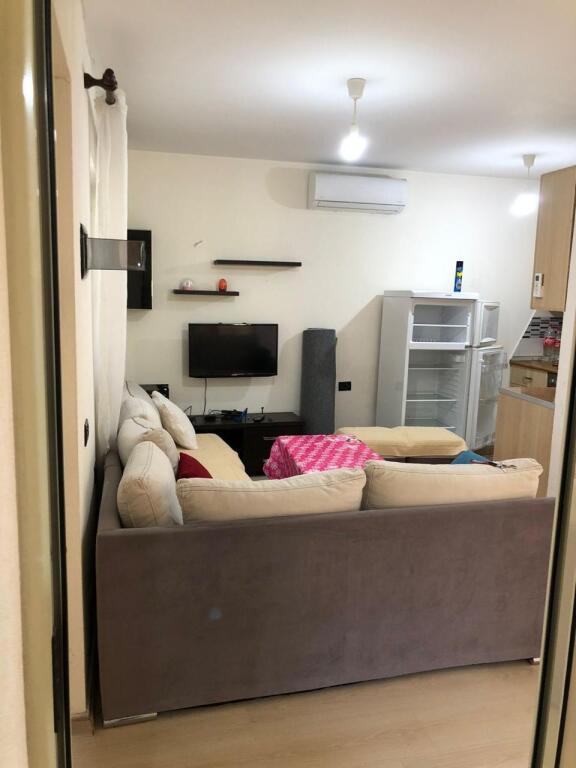 SHITET SHTEPI PRIVATE 1KATESHE 275 M2 MEZEZ 11.500.000 LEKE