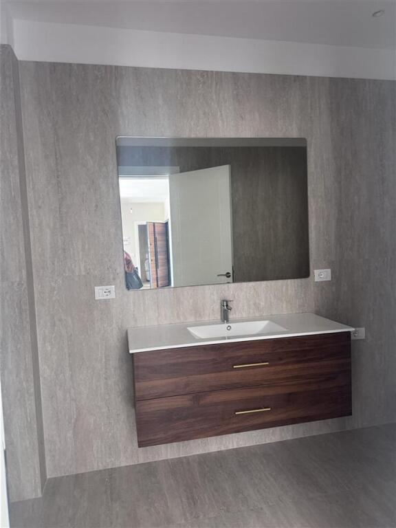 FOR RENT 2+1+2 empty with kitchen AT RESIDENCA BERMON NEW BOULEVARD