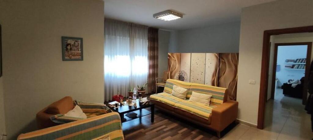 🏠 Shitet Apartament 1+1 – Komuna e Parisit