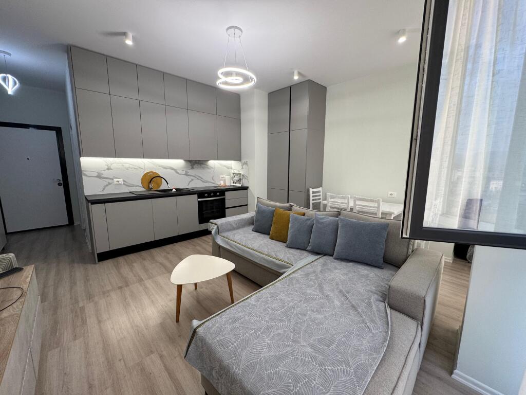✨ Appartamento in affitto – 1+1 + balcone + parcheggio ✨ 
 📍 Via Riza Cerova, incrocio con Via 4 Martiri