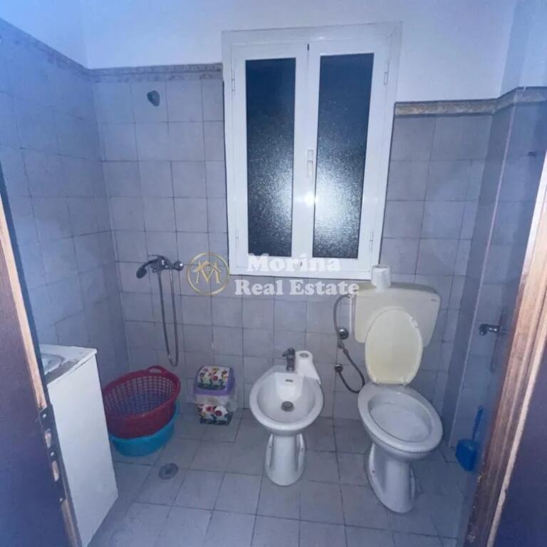 Qera, Hyrje Private 2+1, 5 Maj , 380 euro/muaj.