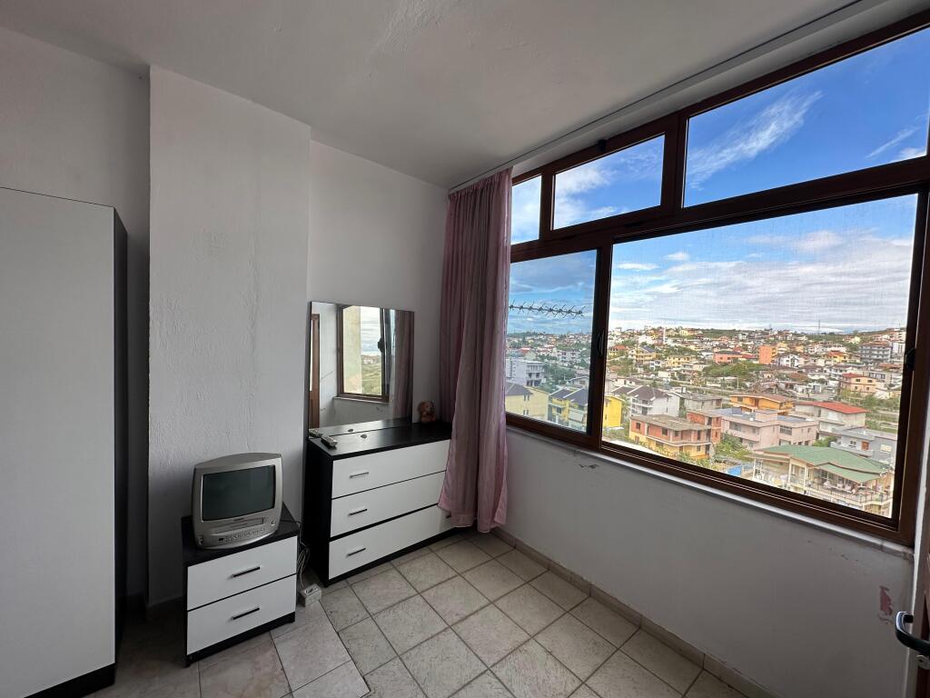 Shitet apartament 1+1, ne plazh iliria