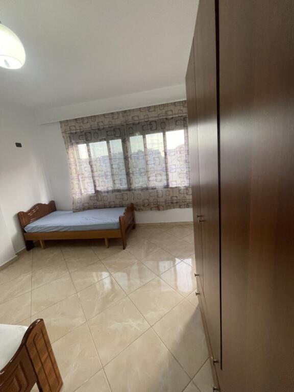 Appartamento 2+1+1 con Balcone in Affitto