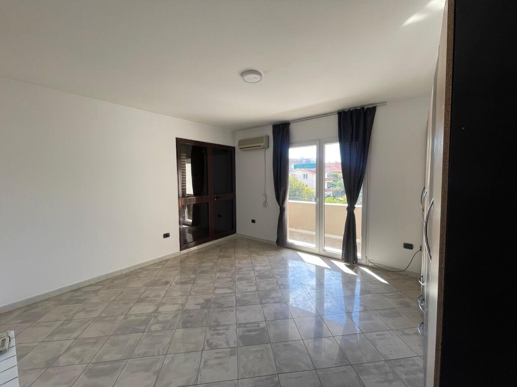 Apartament 3+1+2 me Qira tek Rruga Mihal Grameno