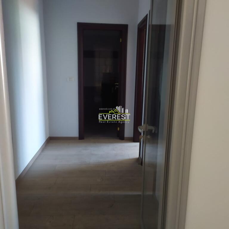Shitet apartament 2+1 te 21 dhjetori