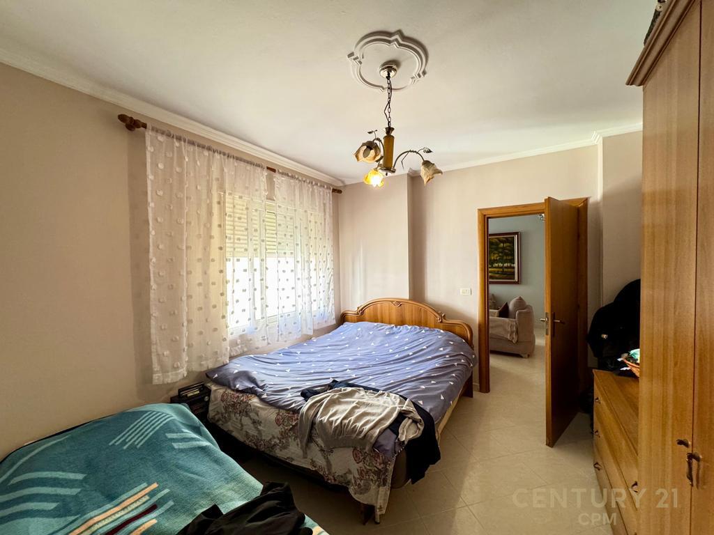APARTAMENT 2+1 PER SHITJE TEK RESTORANT FRESKU! 140,000 €
