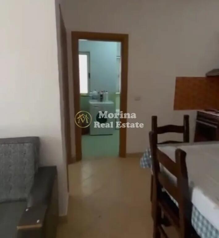 Affitto, Appartamento 1+1, presso Komuna e Parisit, 400 euro/mese