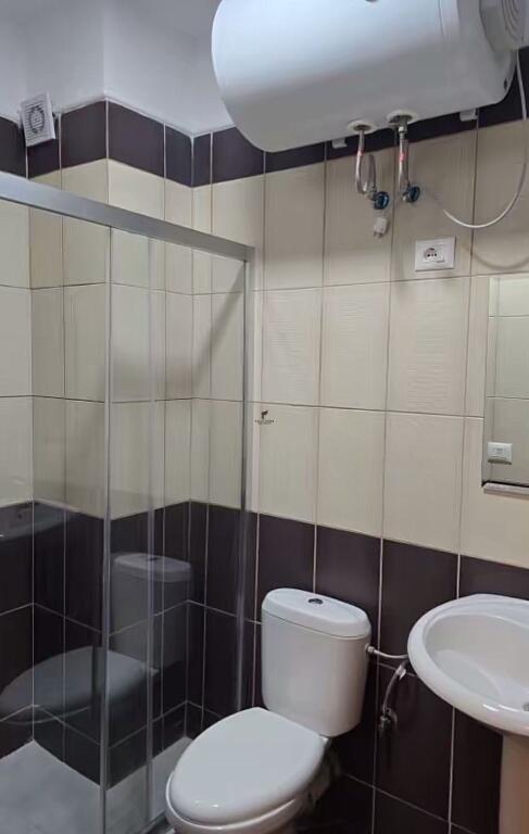 APARTAMENT ME QERA 2+1+2 YZBERISHT 50.000 LEKE