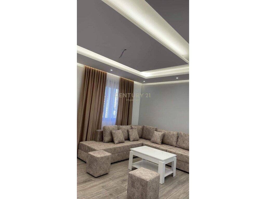 Apartament 1+1 për Qira në Golem 600 € /Muaj