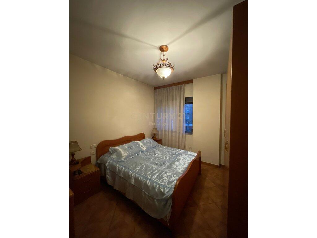 APPARTAMENTO 2+1 IN AFFITTO, SCUOLA UNITA, TIRANA!